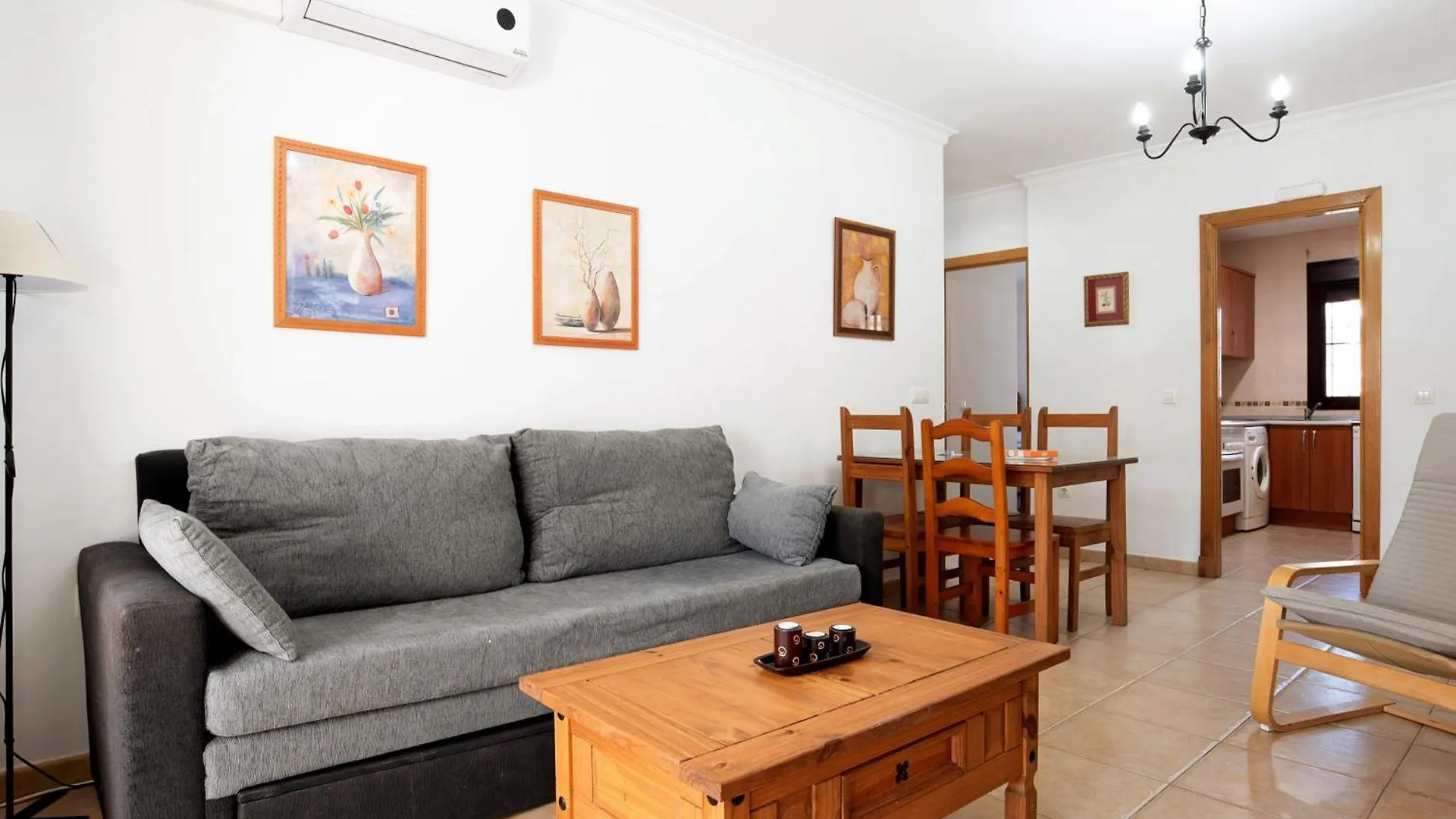 Apartamento Bajo Con Jardin 056 Chiclana de la Frontera 0*,  Spain