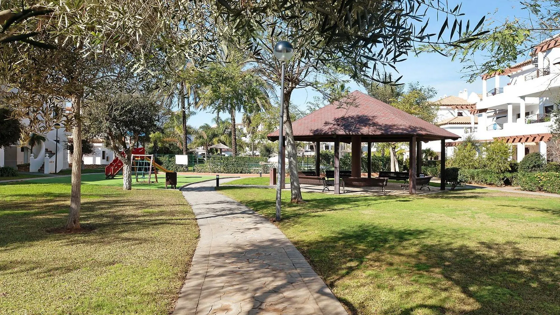 Apartamento Bajo Con Jardin 056 Chiclana de la Frontera Spanien